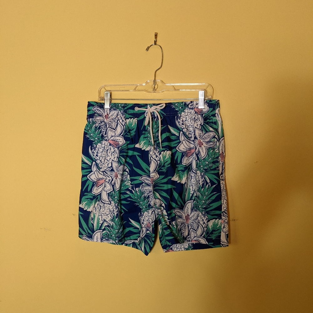 Ntw Boardies apparel mens size L swimming Trunks